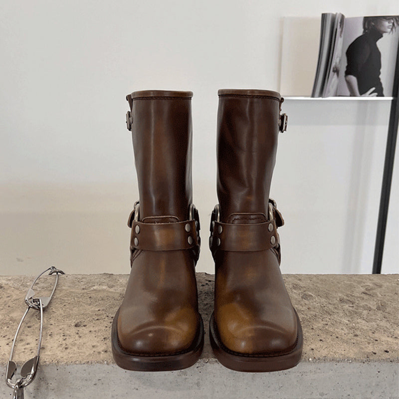 Bottes d'été élégantes et détaillées, offrant un bon soutien