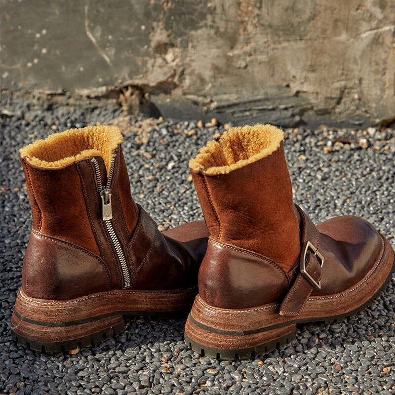 Bottes d'été élégantes et détaillées, offrant un bon soutien