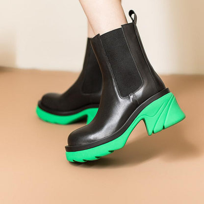 Bottes d'été élégantes et détaillées, offrant un bon soutien
