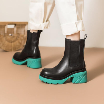 Bottes d'été élégantes et détaillées, offrant un bon soutien