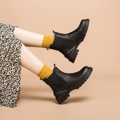 Bottes d'été élégantes et détaillées, offrant un bon soutien