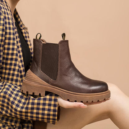 Bottes d'été élégantes et détaillées, offrant un bon soutien