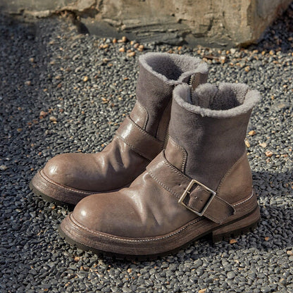Bottes d'été élégantes et détaillées, offrant un bon soutien