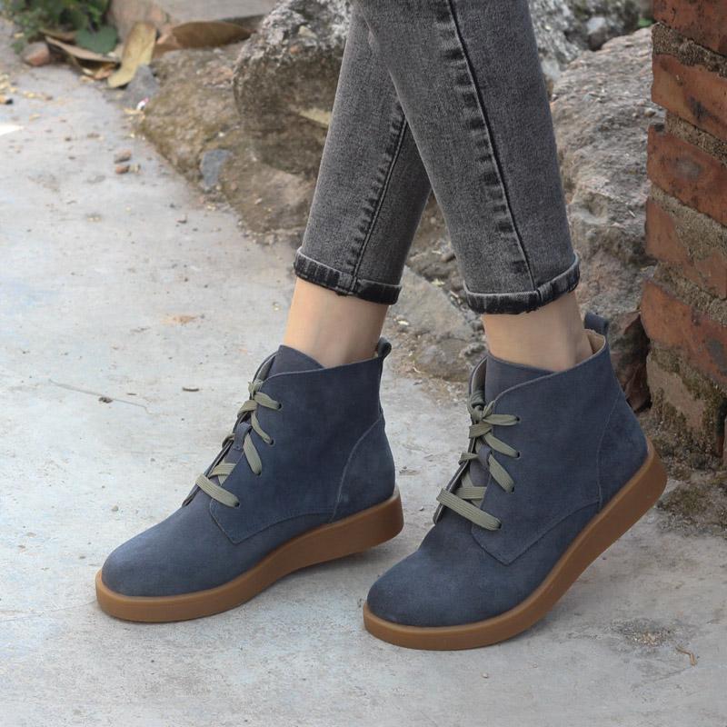 Bottes d'été élégantes et détaillées, offrant un bon soutien