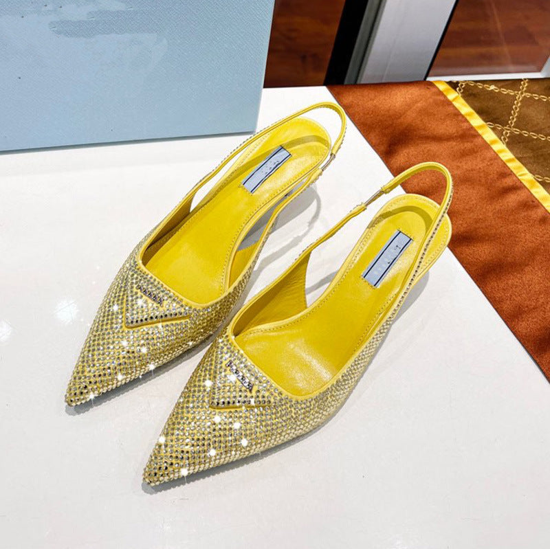 Talons aiguilles en cuir et satin