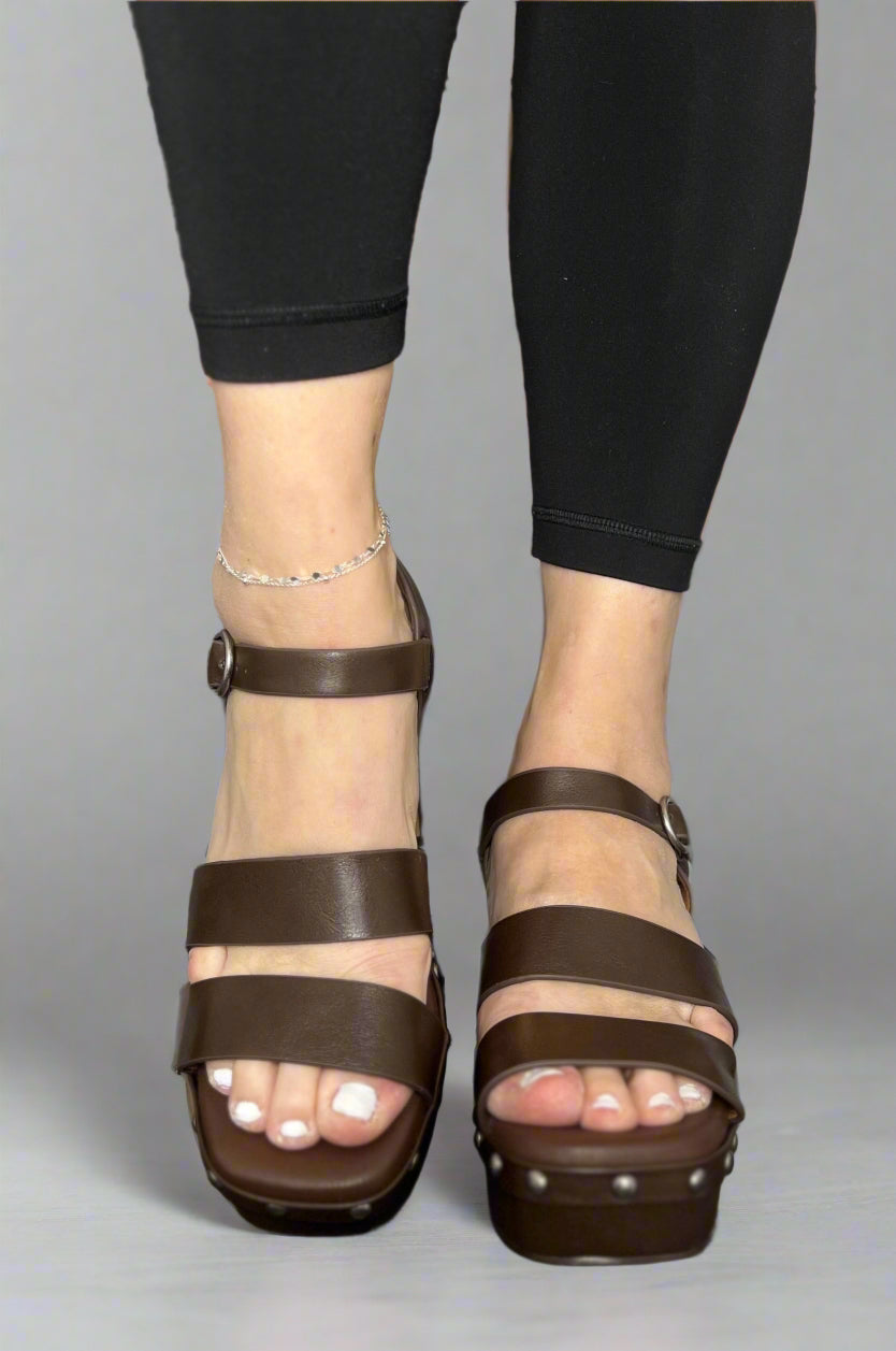 Chaussures d'été orthopédiques de soutien à la mode