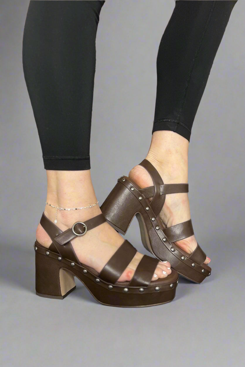Chaussures d'été orthopédiques de soutien à la mode