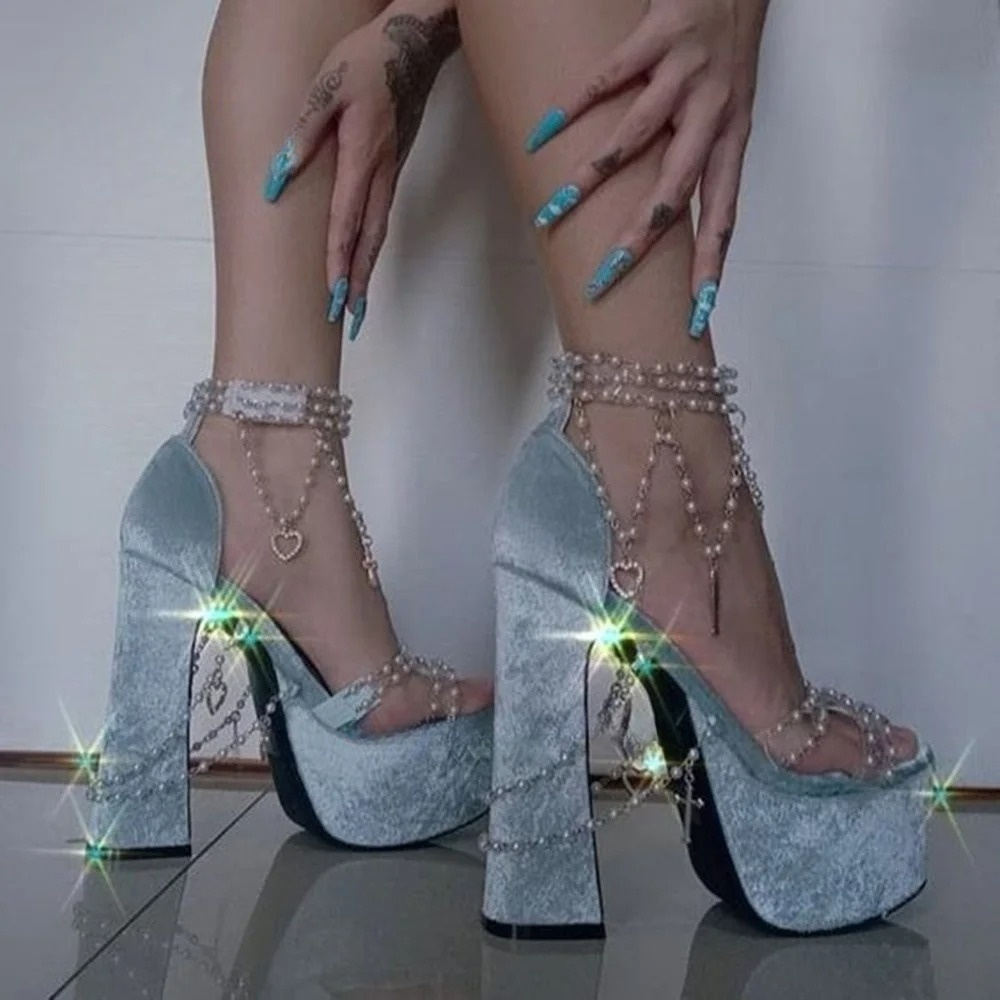 Chaussures d'été orthopédiques, souples et confortables