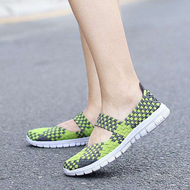 Chaussures d'été orthopédiques de soutien sur mesure