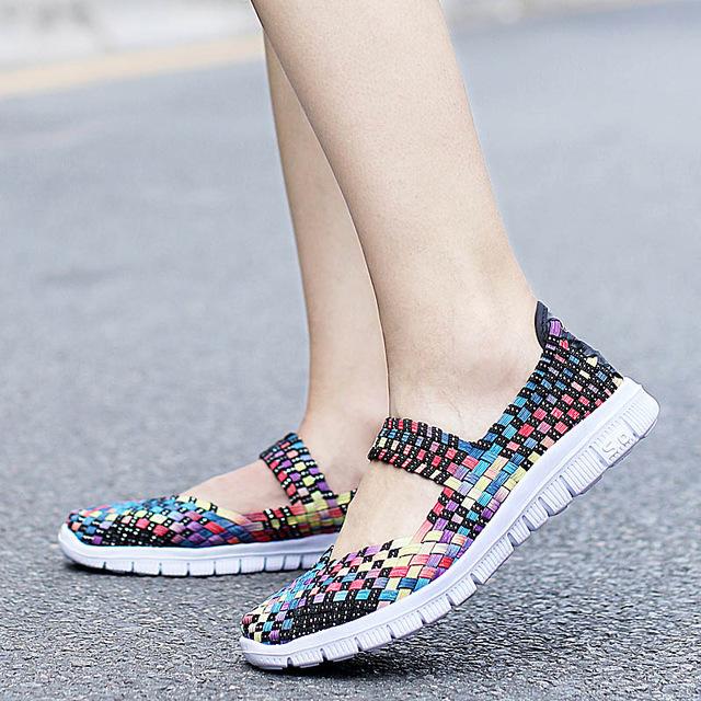 Chaussures d'été orthopédiques de soutien sur mesure
