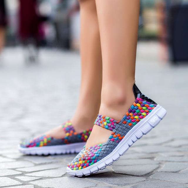 Chaussures d'été orthopédiques de soutien sur mesure