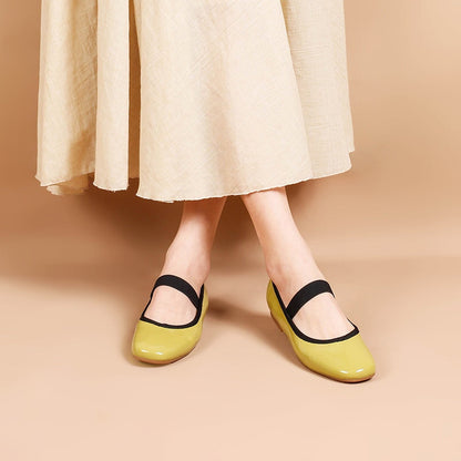 Des chaussures d'été élégantes et détaillées qui offrent un bon soutien