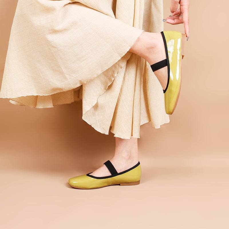 Des chaussures d'été élégantes et détaillées qui offrent un bon soutien