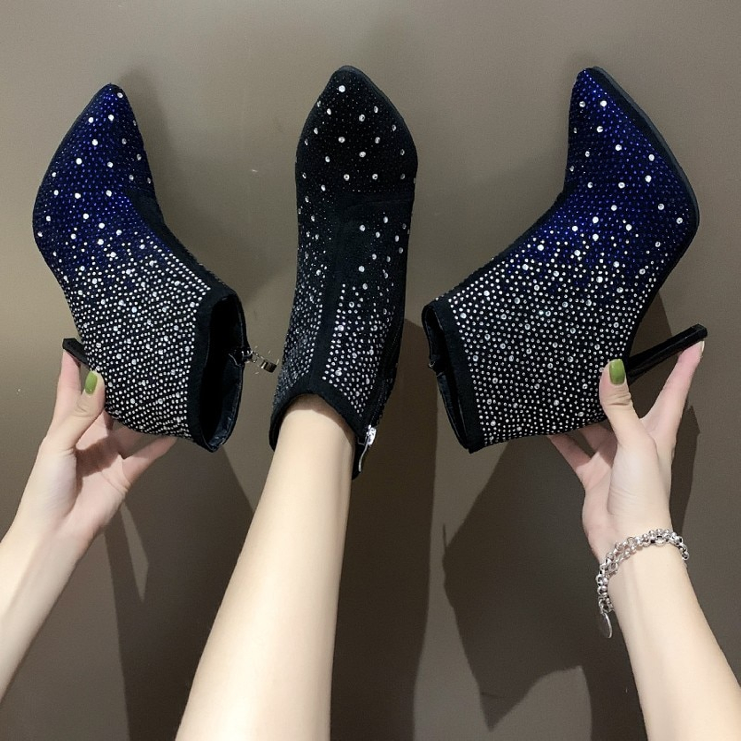 Bottes d'été élégantes et détaillées, offrant un bon soutien