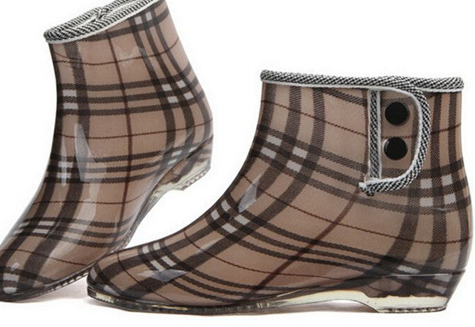 Bottes d'été orthopédiques à la mode et offrant un bon soutien